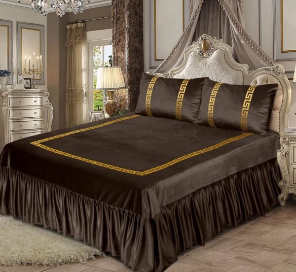 WhatsApp Image 2026-02-08 at 15.03.25 (2) 3PC Shine Velvet Applique Bridal Bedset