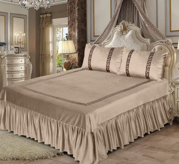 WhatsApp Image 2026-02-08 at 15.03.26 (2) 3PC Shine Velvet Applique Bridal Bedset